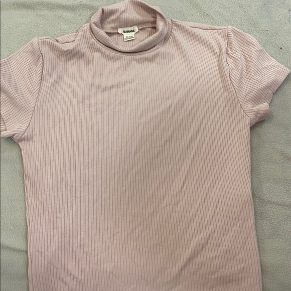 Tops - Picture 12 of 16